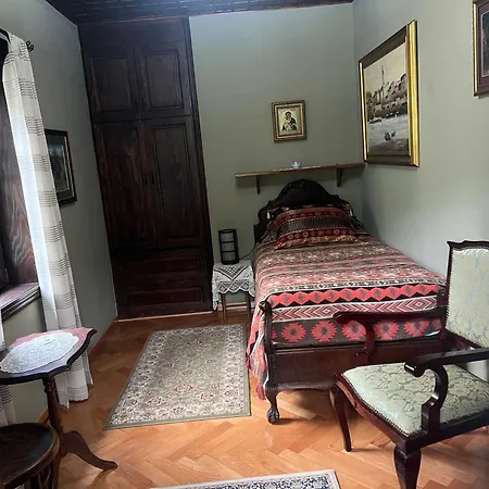 Miletica Cardak krevet i doručak *